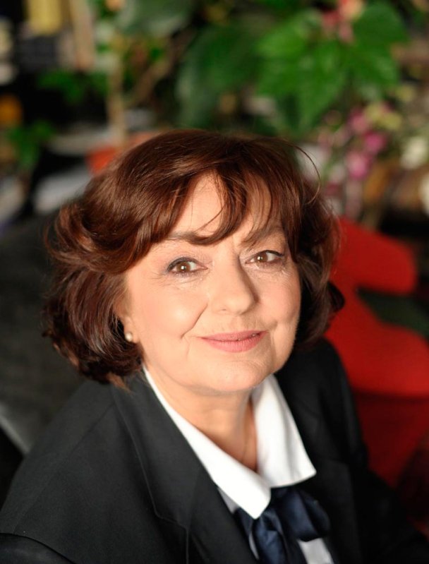 Artiştii susţin ora de religie 73609