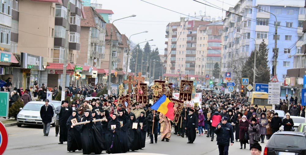 Duminica Ortodoxiei în inima Eparhiei Romanului şi Bacăului 73547