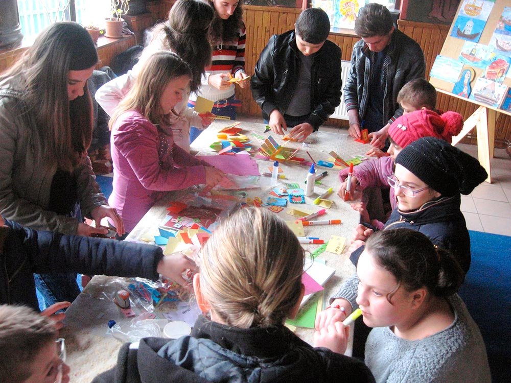 Mărţişor tradiţional la Parohia Teşila I 73566