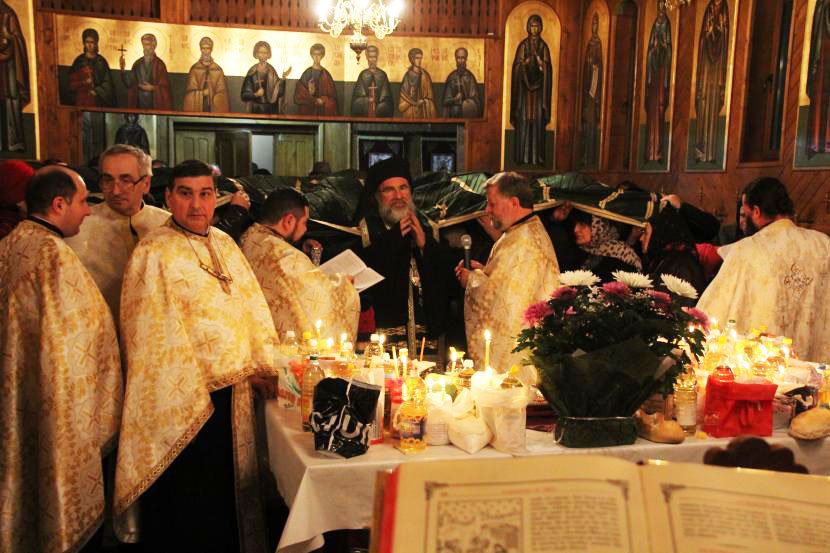 Prezenţă arhierească la Valea Budului 73575