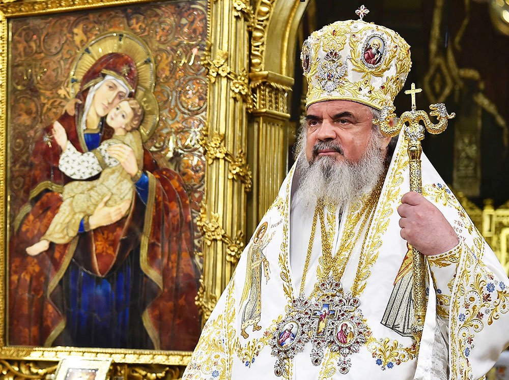 Un sfert de veac de trudă şi dragoste plină de râvnă pentru Biserica lui Hristos 73512