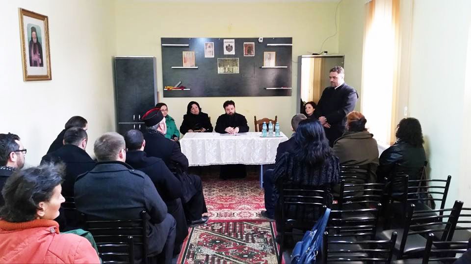 Întâlnire dedicată orei de religie la Protopopiatul Roman 73451