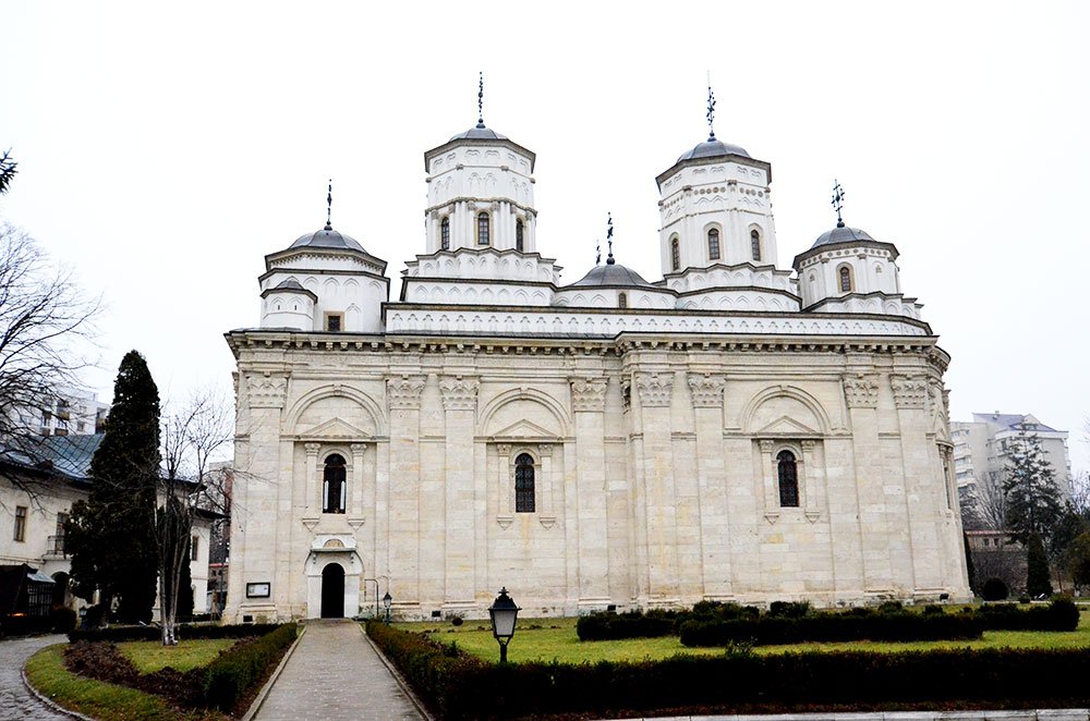 Slujire arhierească la Mănăstirea Golia 73452