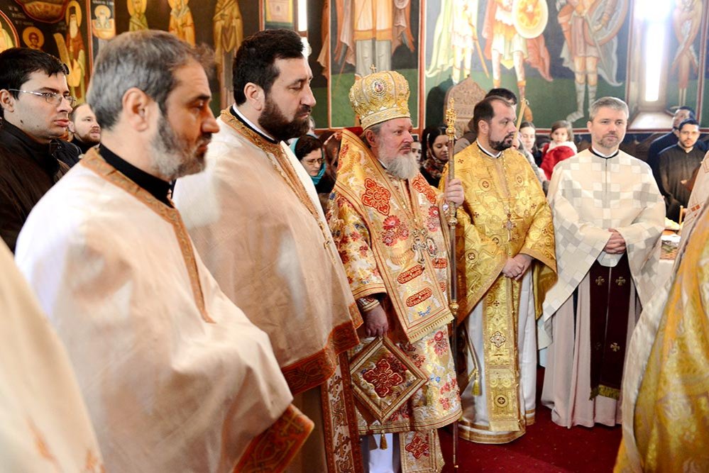 Hramul Paraclisului Universităţii Politehnica din Capitală 73442