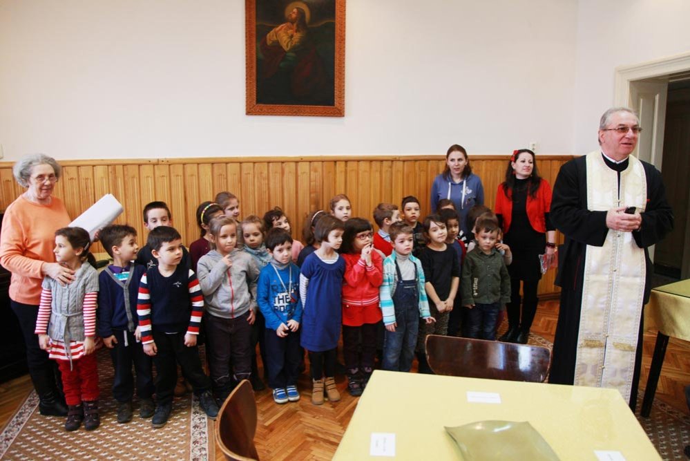 Ziua Femeii, marcată la Sibiu prin momente artistice şi daruri 73384