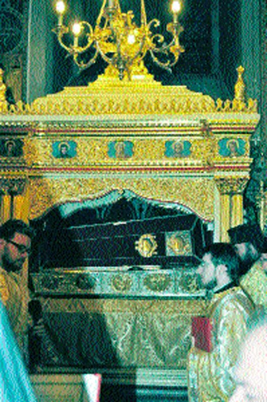 Întâmplări la racla Cuvioasei 73295