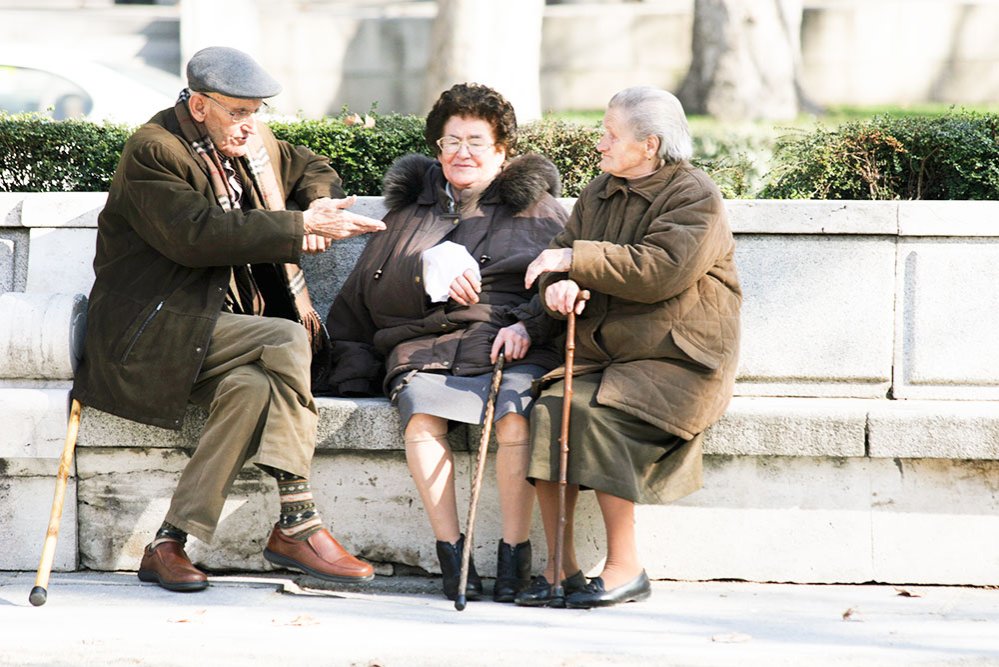 Numărul pensionarilor, în scădere 73292