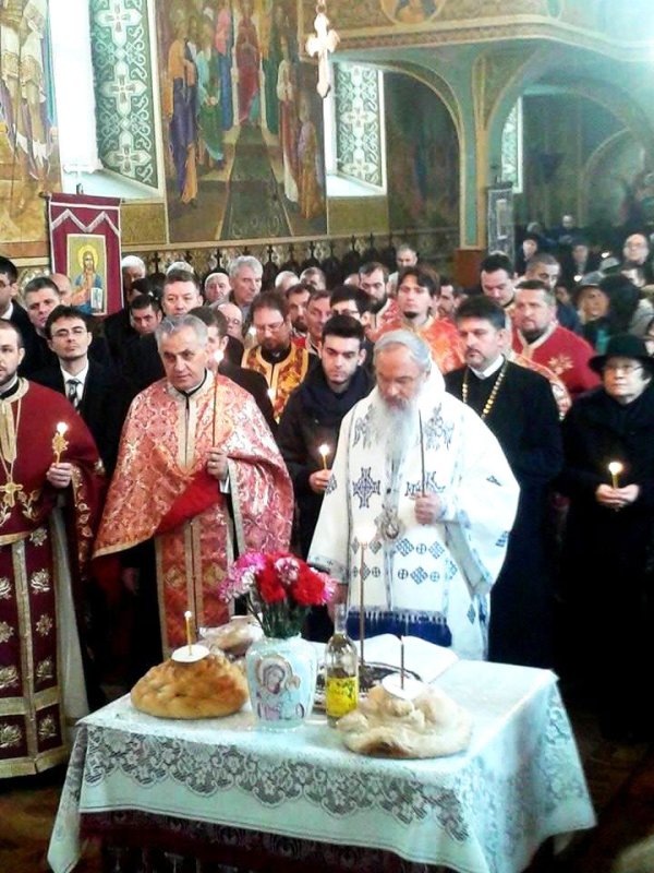 Parastas pentru fostul protopop Teofil Herineanu 73275