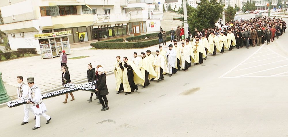 Mărturisire de credinţă prin pelerinaj, la Oneşti 73254