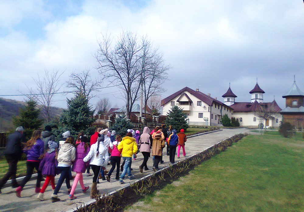 Proiect filantropic în Parohia Guşiţei 73233