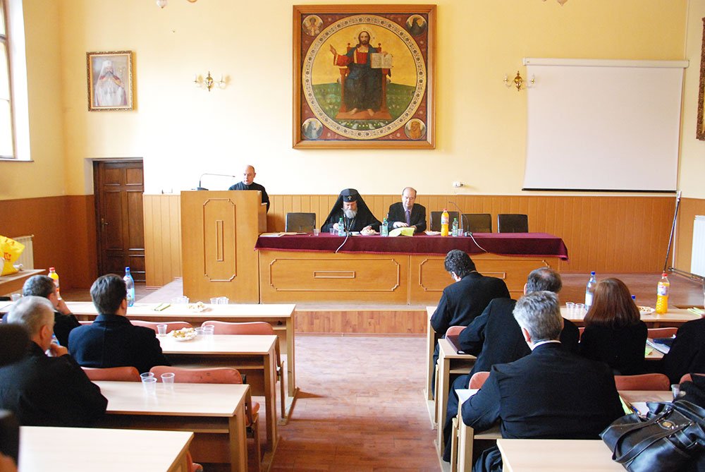 Şedinţă a Casei de Ajutor Reciproc din Arhiepiscopia Sibiului 73180