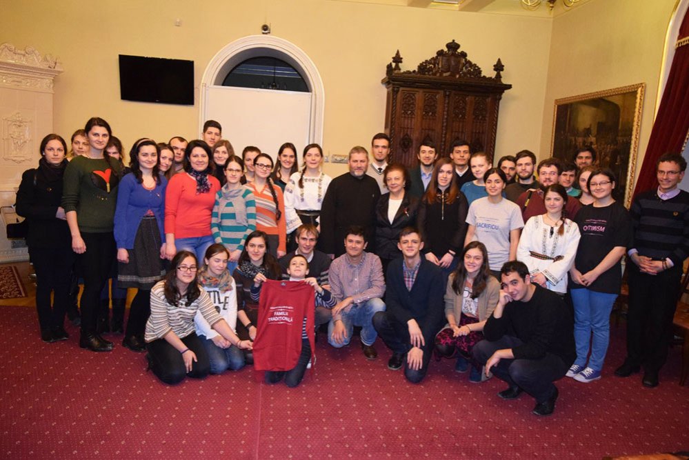 „Copiii salvaţi de la avort, mărturisitori pentru noi în faţa lui Dumnezeu” 73151