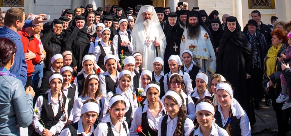 Hristos vindecă oamenii de necredinţă şi de boală 73142