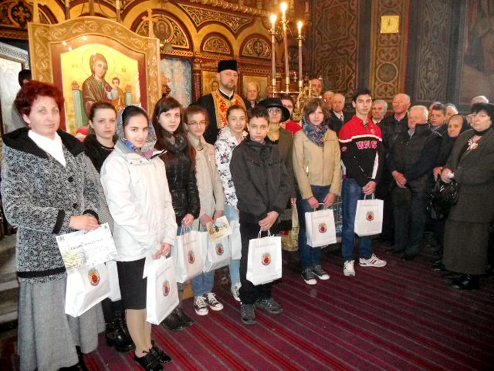 Daruri pentru elevii merituoşi din comuna prahoveană Valea Doftanei 73099