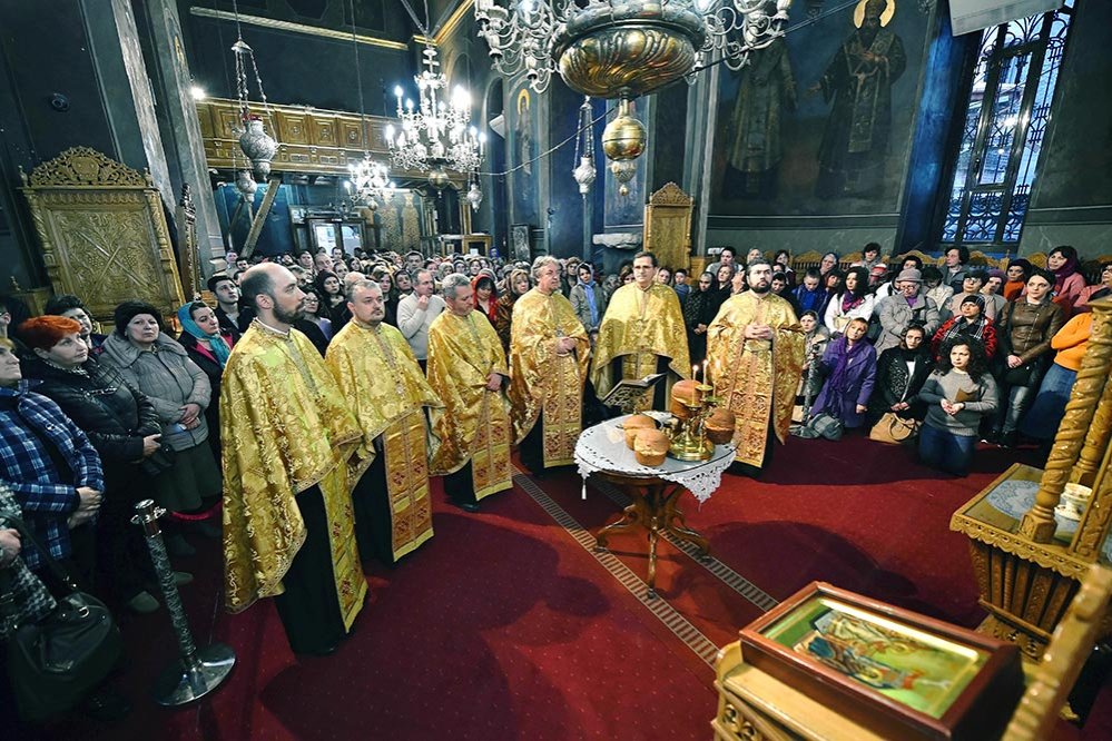 Hramul Bisericii Domneşti din centrul Capitalei 73072