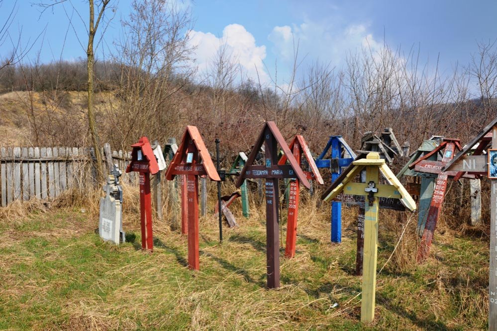 Pădurile de cruci din satele comunei Vladimir 73061