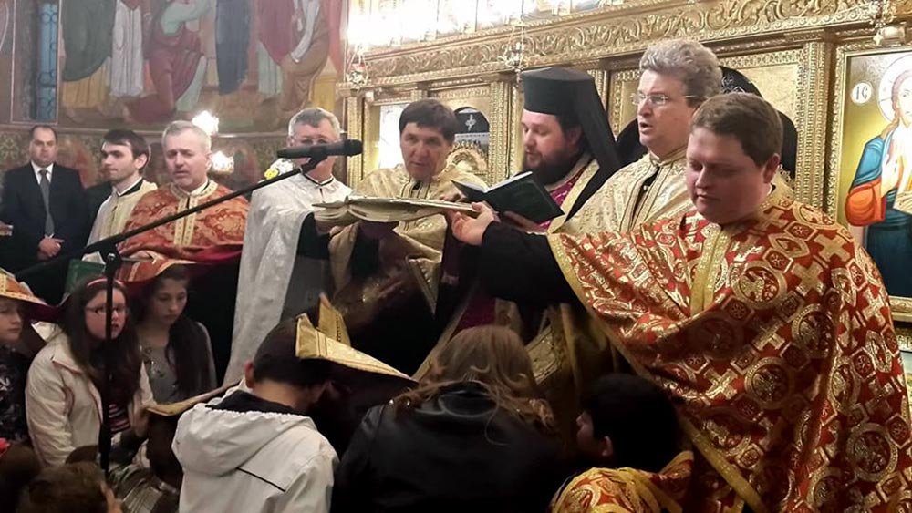 Taina Sfântului Maslu în Parohia Arad-Bujac 73066