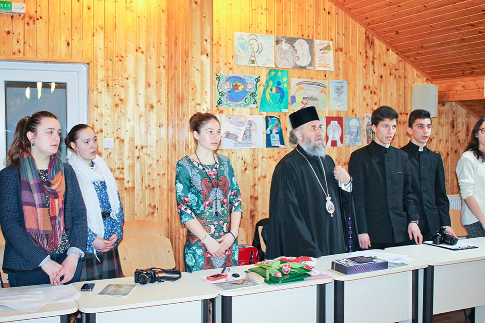 Comunicări despre noile metodologii de predare 72972