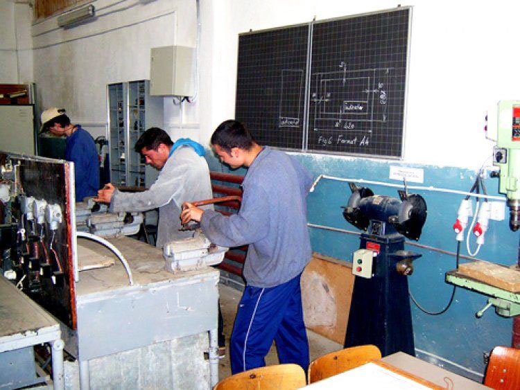 Mai multe locuri pentru învăţământul profesional 72957