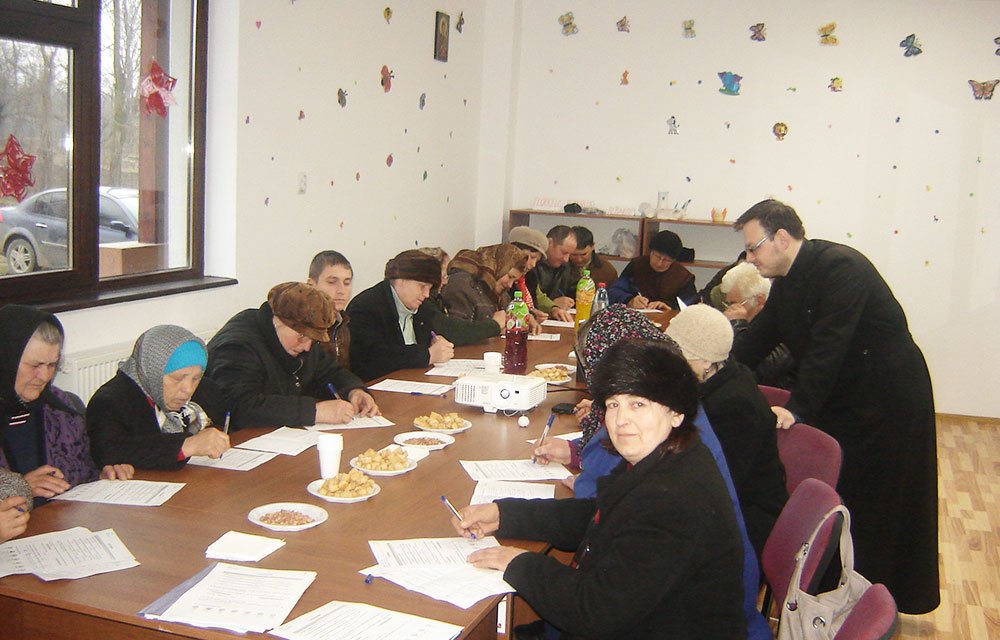 Activităţi catehetice la Poieniţa, Protopopiatul Paşcani 72938