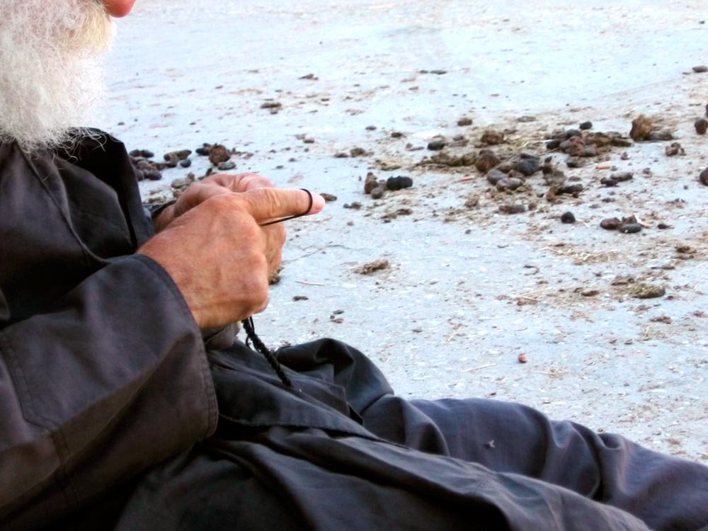 Împotriva ta însuţi 72799