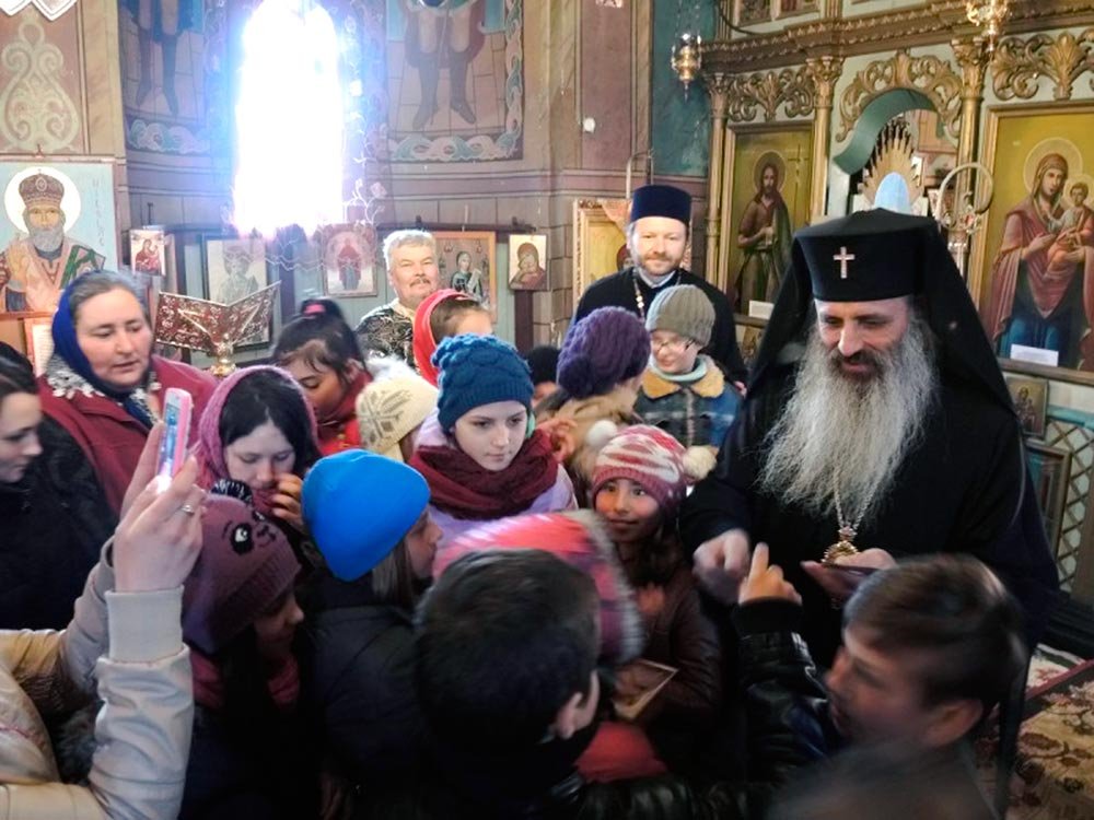 Denie arhierească şi vizite pastorale în Protopopiatul Iaşi 2 72746