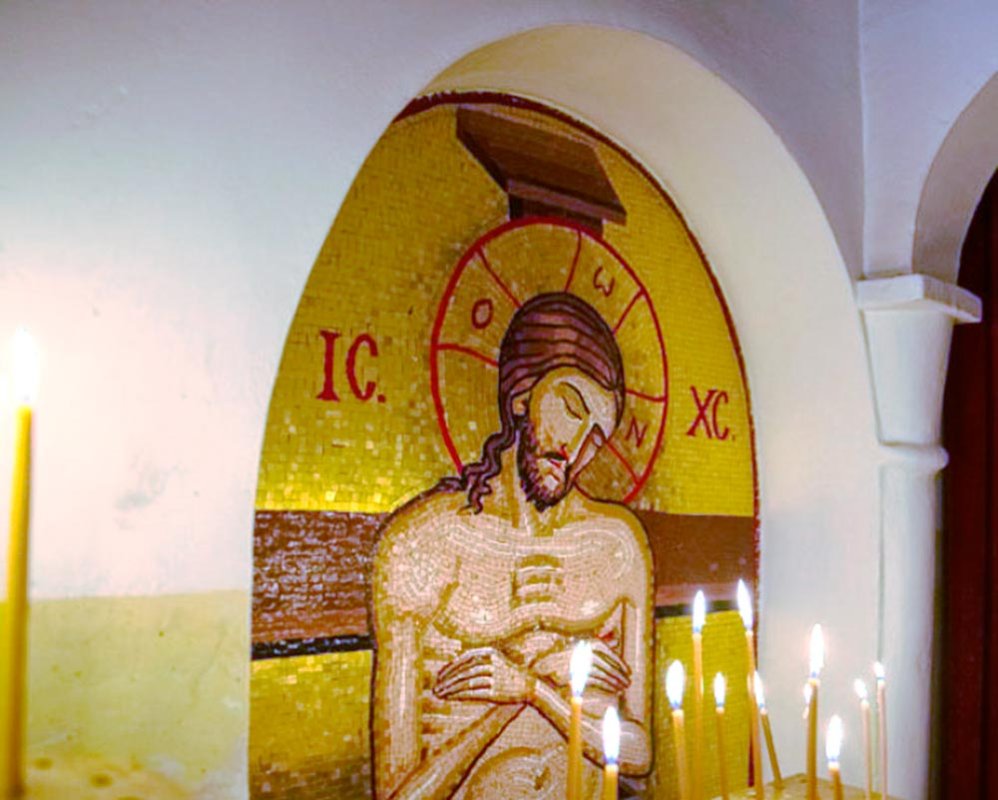 „Închină-te Celui care pentru tine a fost spânzurat pe Cruce“ 72736