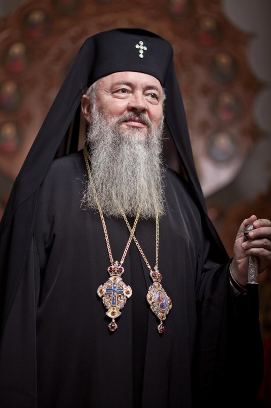 „Înviat-a Hristos şi viaţa stăpâneşte“ 72723