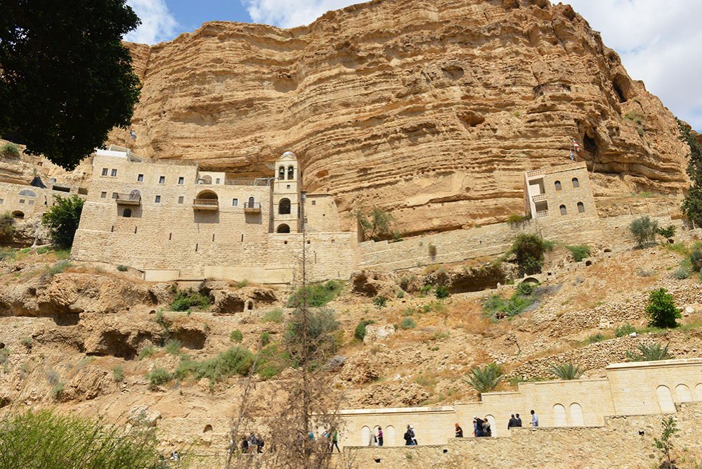 „Cine a ajuns la Locurile Sfinte doreşte să se reîntoarcă“ 72683