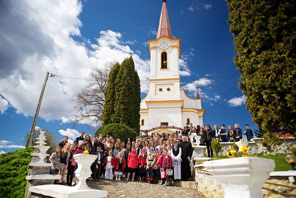 Concursul „Vestitorii Bucuriei Învierii Domnului“ în Protopopiatul Luduş 72652