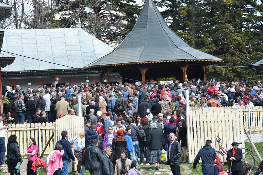 „Există o sete a persoanei umane după Dumnezeu“ 72624