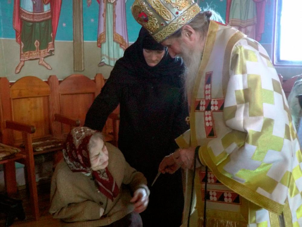 „Viaţa nu se sfârşeşte la marginea mormântului“ 72578