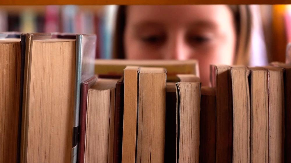 Evenimente dedicate scriitorilor şi cărţilor 72545