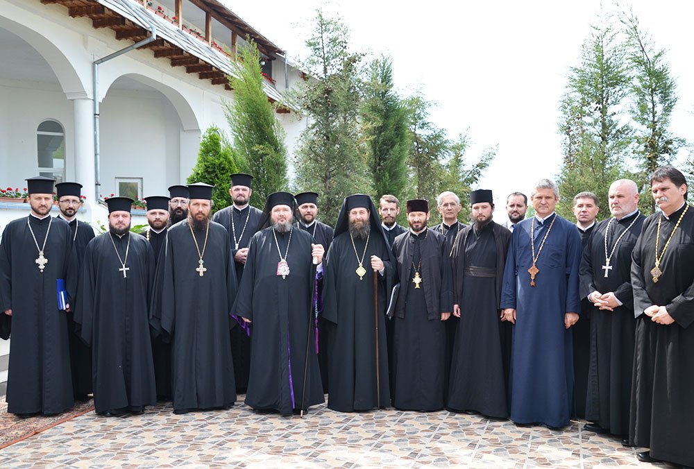 Şedinţă comună a eparhiilor Oradiei şi a românilor din Ungaria 72371