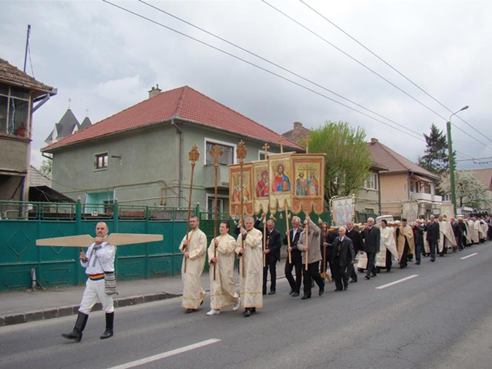 Procesiune religioasă la Braşov 72349