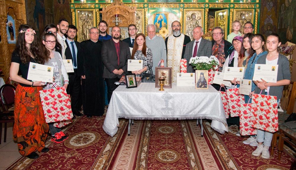 Tinere talente literare la Parohia Militari 2 din Bucureşti 72313