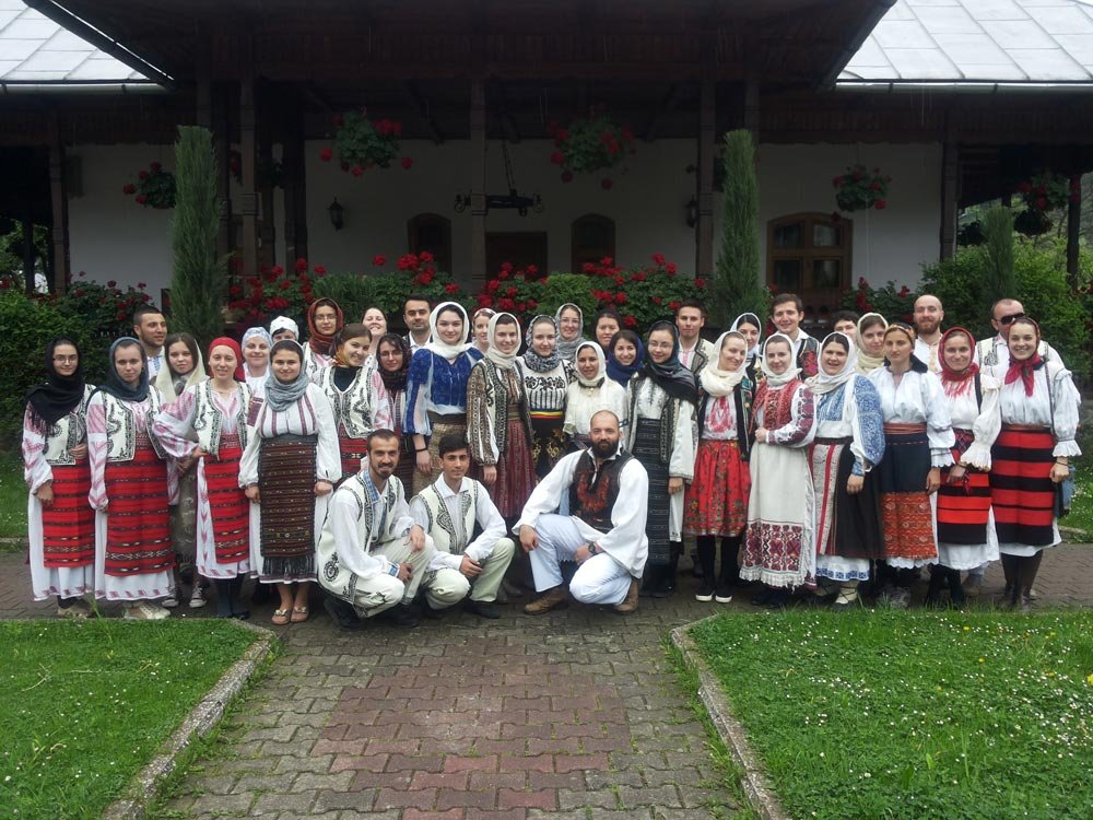 Membrii ASCOR la hramul Mănăstirii Lainici 72279