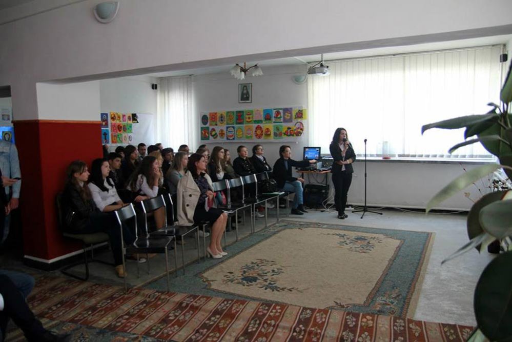 Activitatea „Vreau să ştiu mai multe despre Europa“, la Seminarul Teologic din Dorohoi 72223