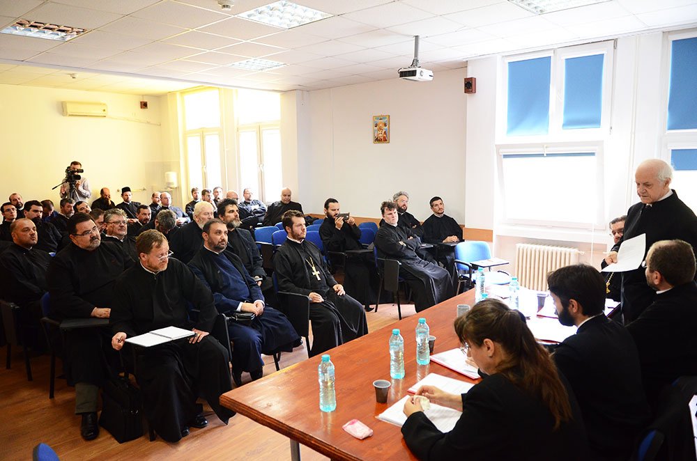 Conferinţă despre pastoraţia vârstnicilor 72181