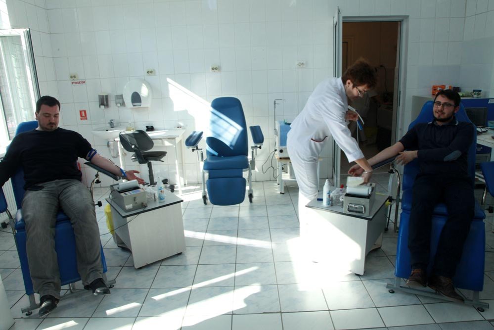 Campania „Donează sânge, salvează o viaţă“, la Braşov 72136