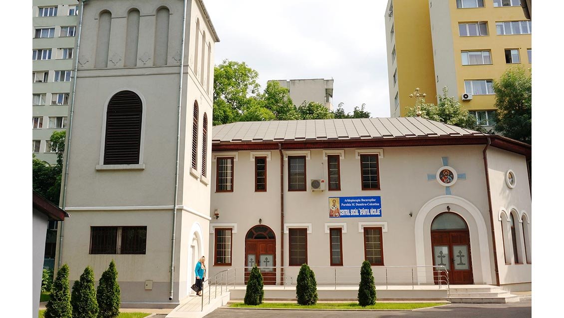 A fost sfinţit Centrul social „Sfântul Nicolae“ 72065