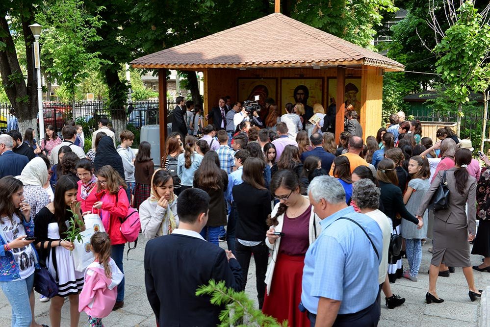 Lauri elevilor merituoşi din Bucureşti şi Ilfov 72064