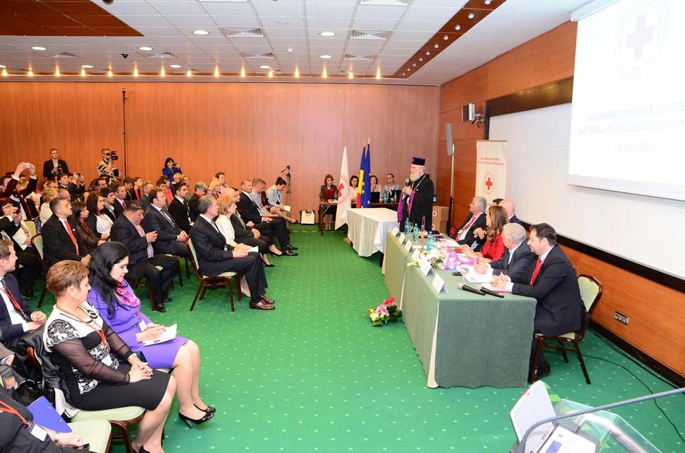 Binecuvântare arhierească la Adunarea Generală a Crucii Roşii din România 72042