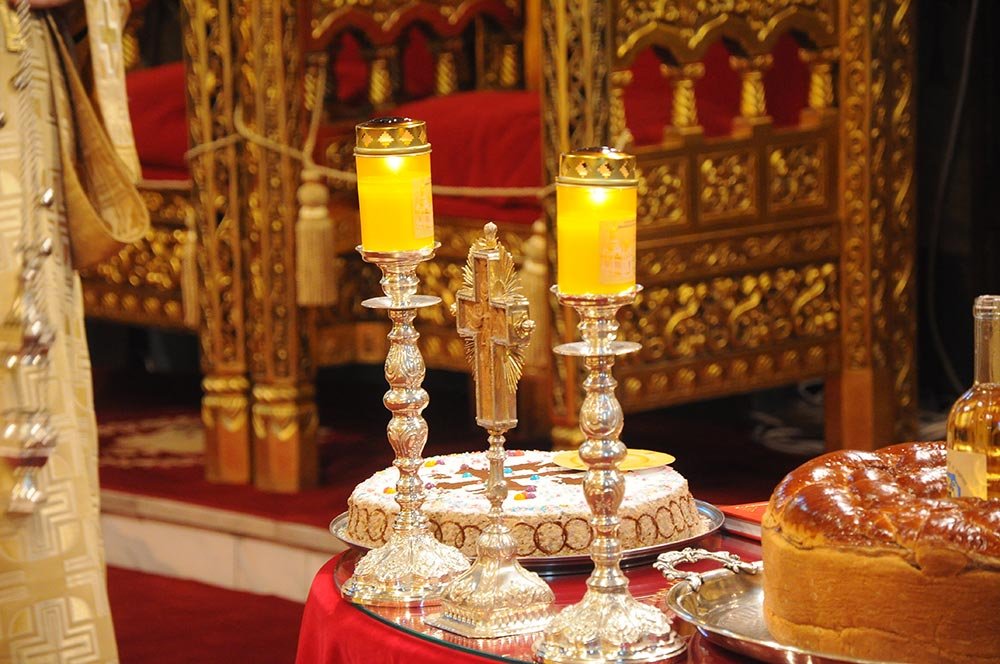 Prin jertfa lor avem glia şi credinţa 72011