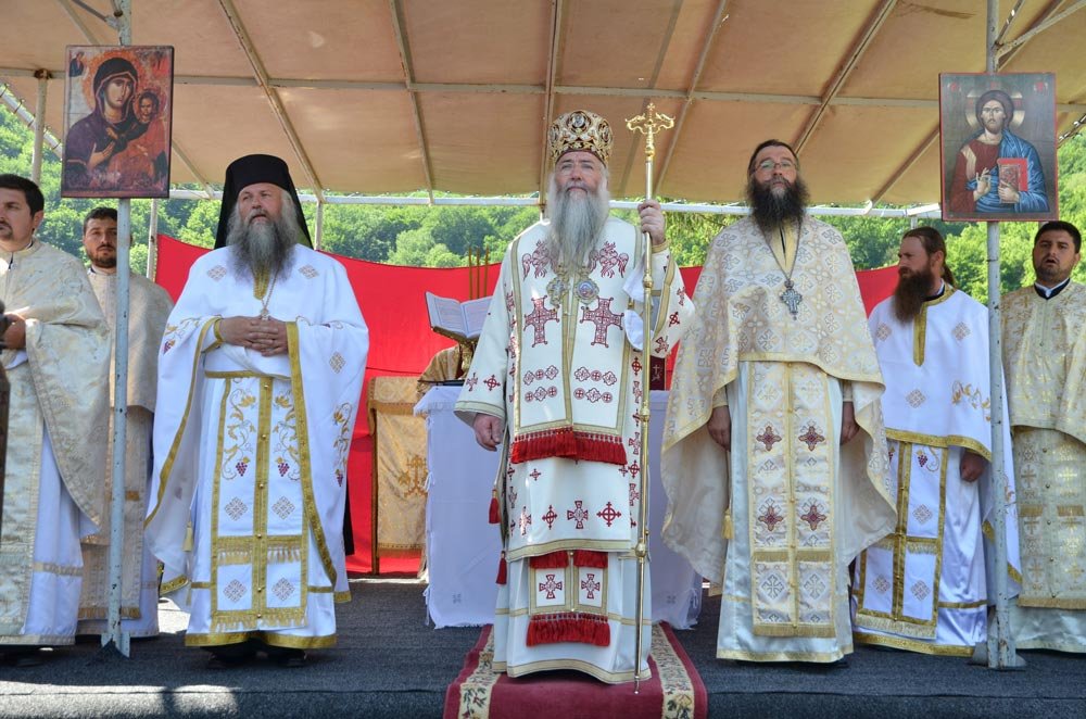 Hram la Mănăstirea Topolniţa 71930