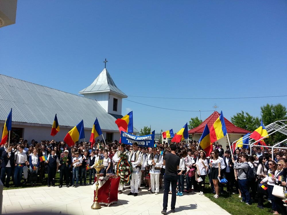 „Lumină pentru eroii“ din Parohia Lazaret 71946