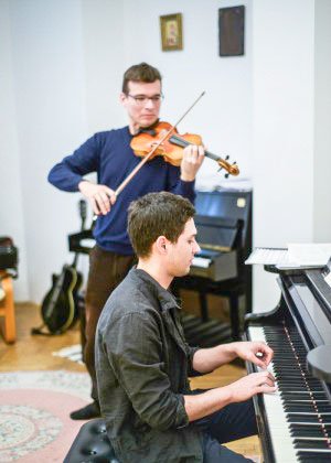 Violonistul Tomescu, pe urmele lui George Enescu 71896