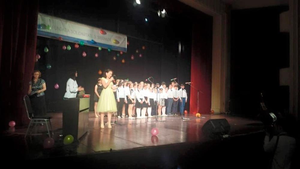 O mână întinsă pentru copiii de la centrele de zi „Casa Mia Inculeţ“ şi „Sfânta Marina“ 71721