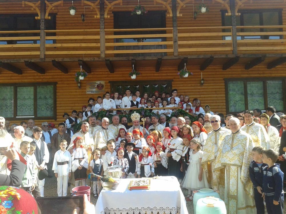 Slujbe arhiereşti în Eparhia Romanului şi Bacăului 71722