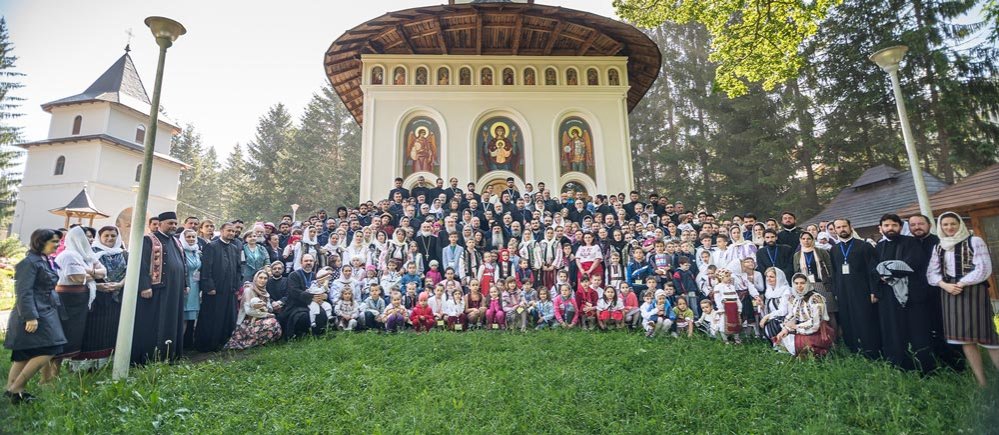 Două protopopiate din Arhiepiscopia Iaşilor în conferinţă comună la Durău 71684